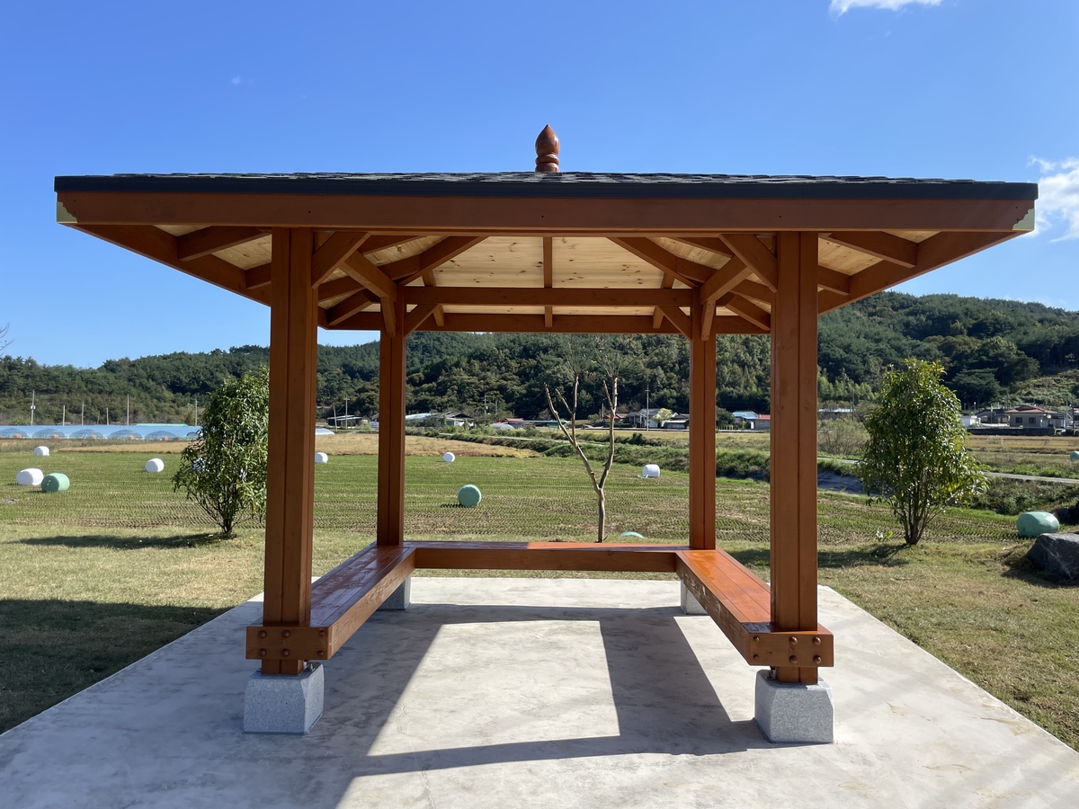 하동, 용인 / 목재3면형 파고라